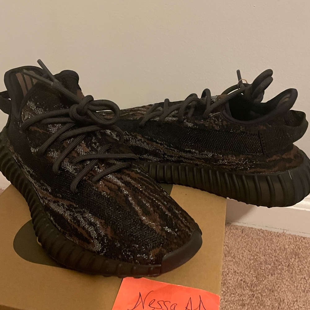 Yeezy 350 “Mx Rock” - Picture 4 of 5